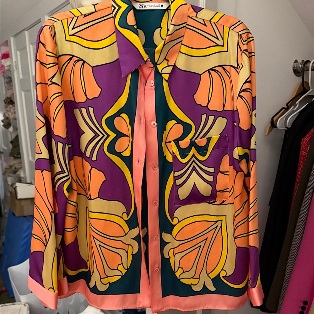 Zara Multicolor Graphic pajama style Button-Up Shirt XL